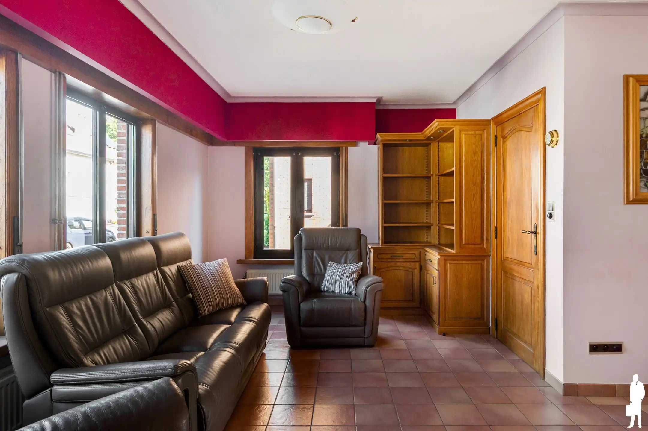 Te renoveren woning met zuid tuin in doodlopende straat foto 5