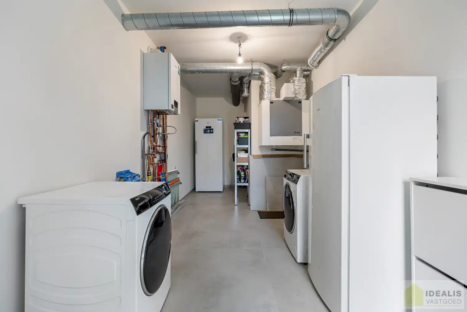 PRACHTIGE NIEUWBOUWWONING (2% REGISTRATIERECHTEN MOGELIJK!) MET EEN HEERLIJK LICHTRIJKE WOONKAMER MET OPEN KEUKEN, RUIME BERGING, BUREEL, 3 SLAAPKAMERS, RUIME DRESSING EN RUIME BADKAMER VOORZIEN VAN ALLE COMFORT! EEN HEERLIJK RUIM HUIS MET EEN NAAR WENS AAN TE LEGGEN TUIN, OP EEN GEGEERDE LOCATIE NABIJ HET CENTRUM VAN PEER! foto 25