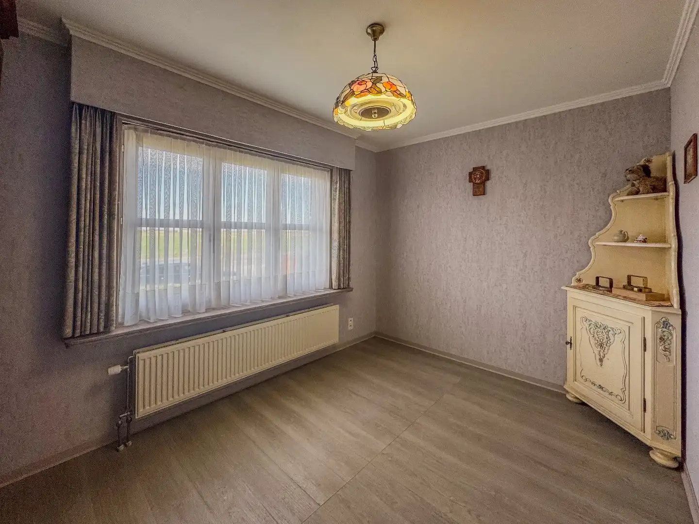 Ruime villa met 3 slaapkamers, ruime garage en tuin. foto 14