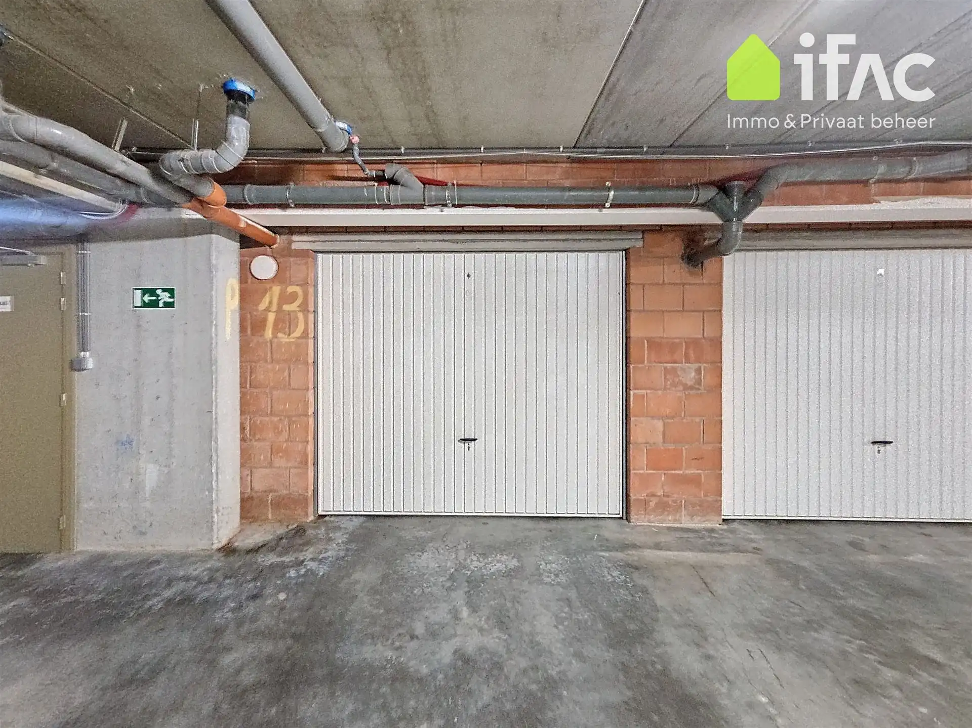 Garagebox met automatische poort foto 2