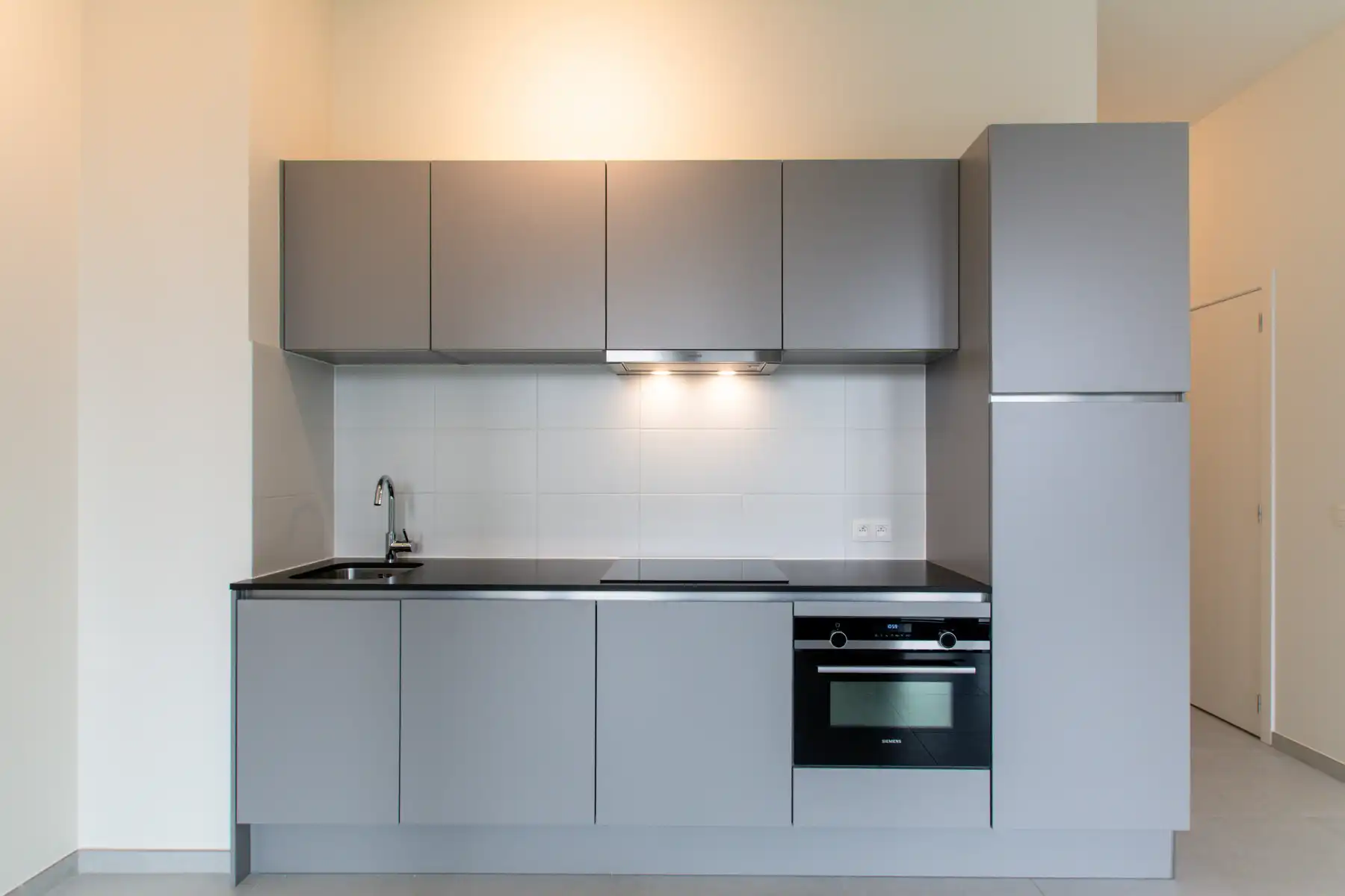 Ongemeubeld 1-slpk app. met terras en zicht op binnenpark foto 11