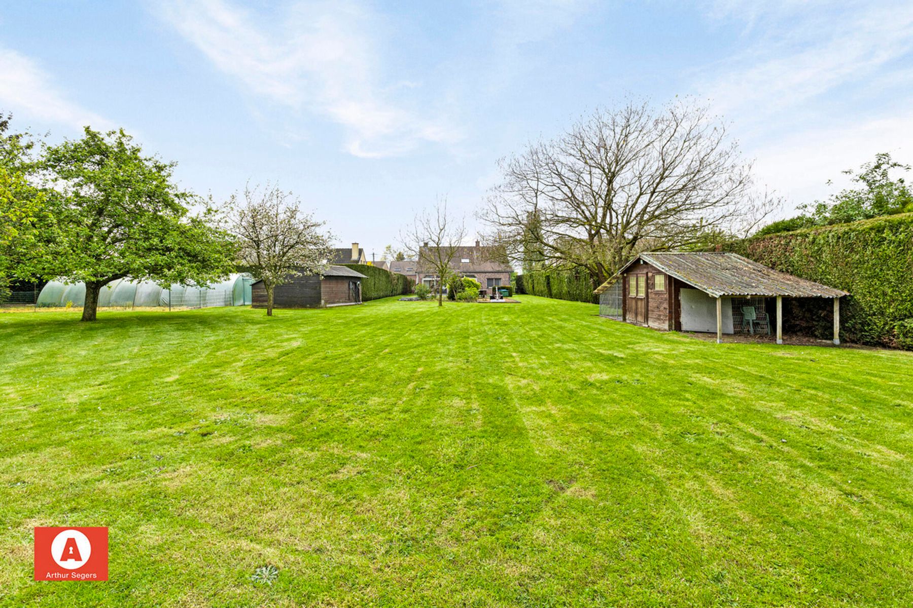 Villa met 4 slaapkamers en fenomenale tuin op 26a 77ca foto 25