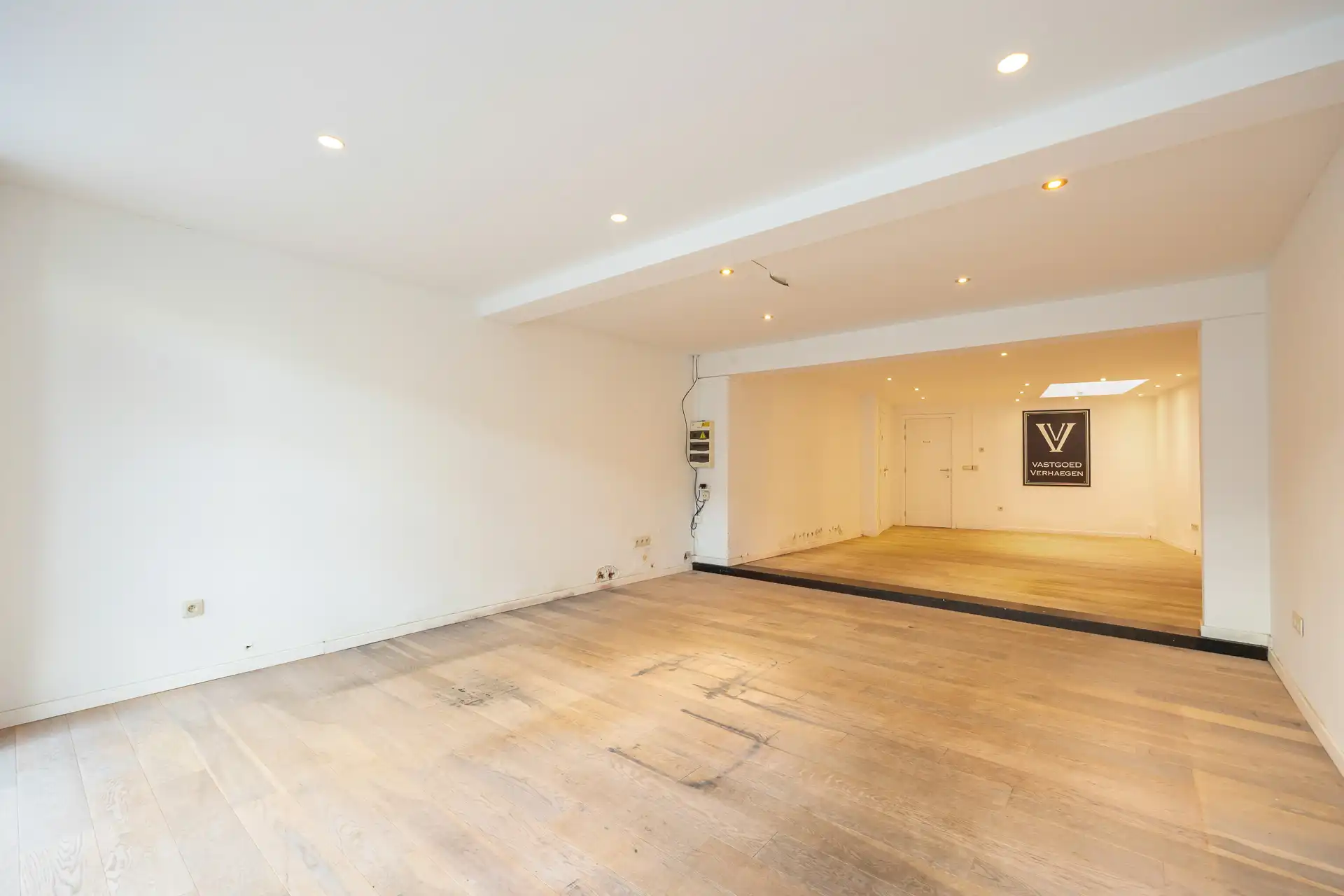 Handelsgelijkvloers op toplocatie in centrum foto 3