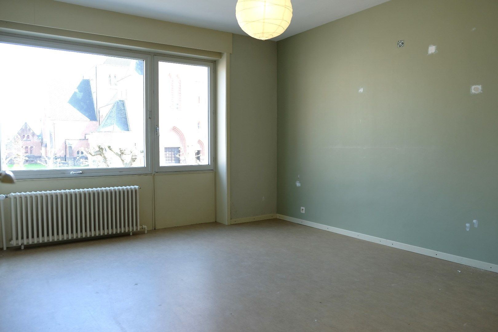 Centraal gelegen appartement met 2 slaapkamers foto 15