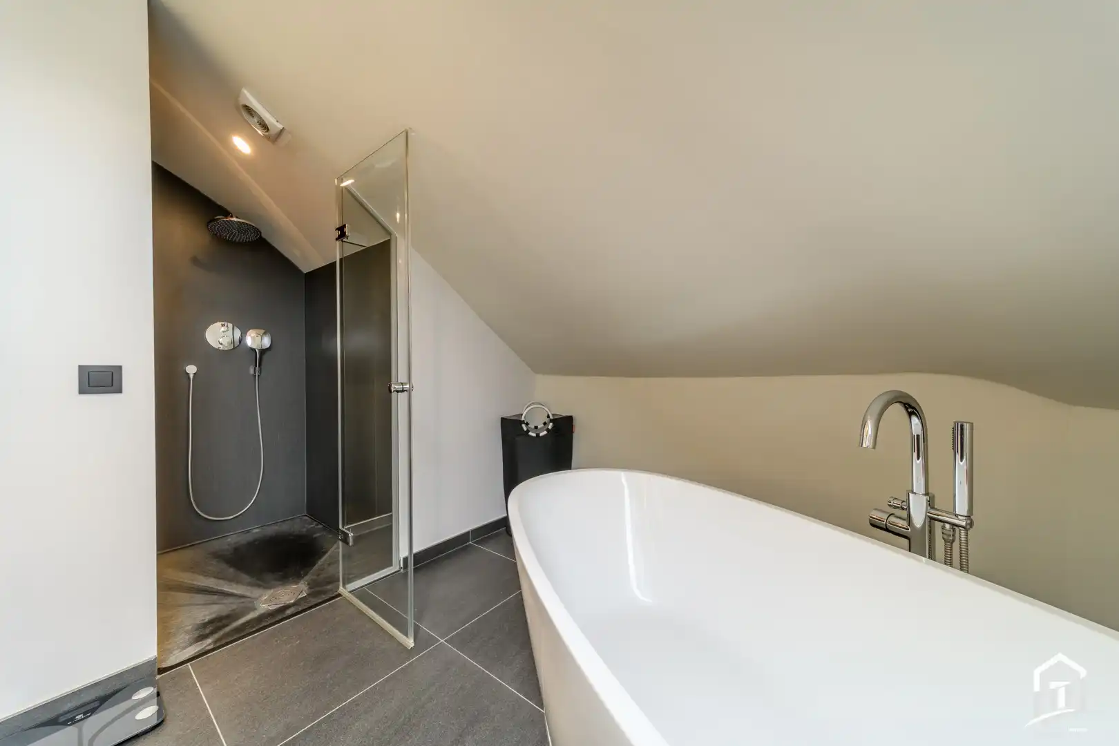 Exclusief duplex-appartement te koop nabij centrum Aalst foto 17