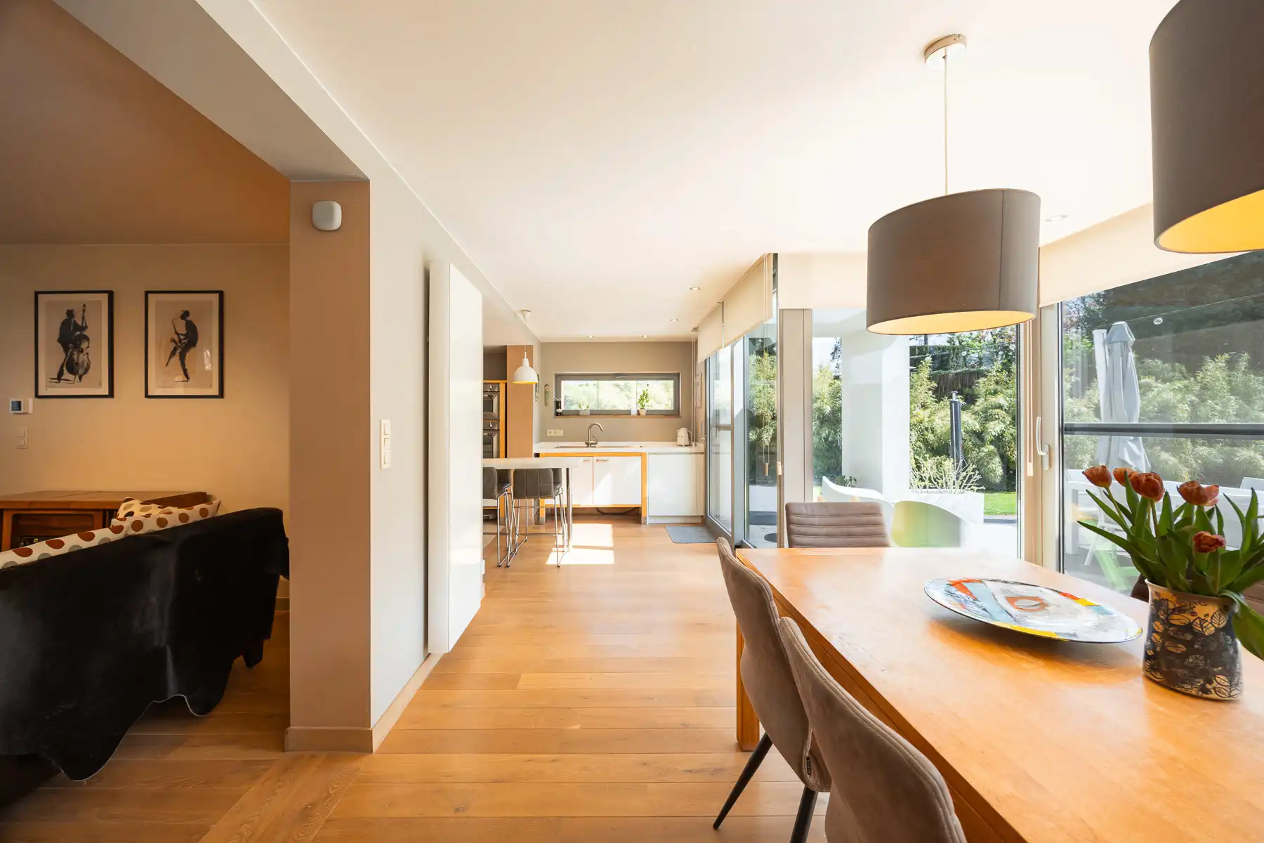 Ruime energiezuinige woning in rustige wijk foto 2