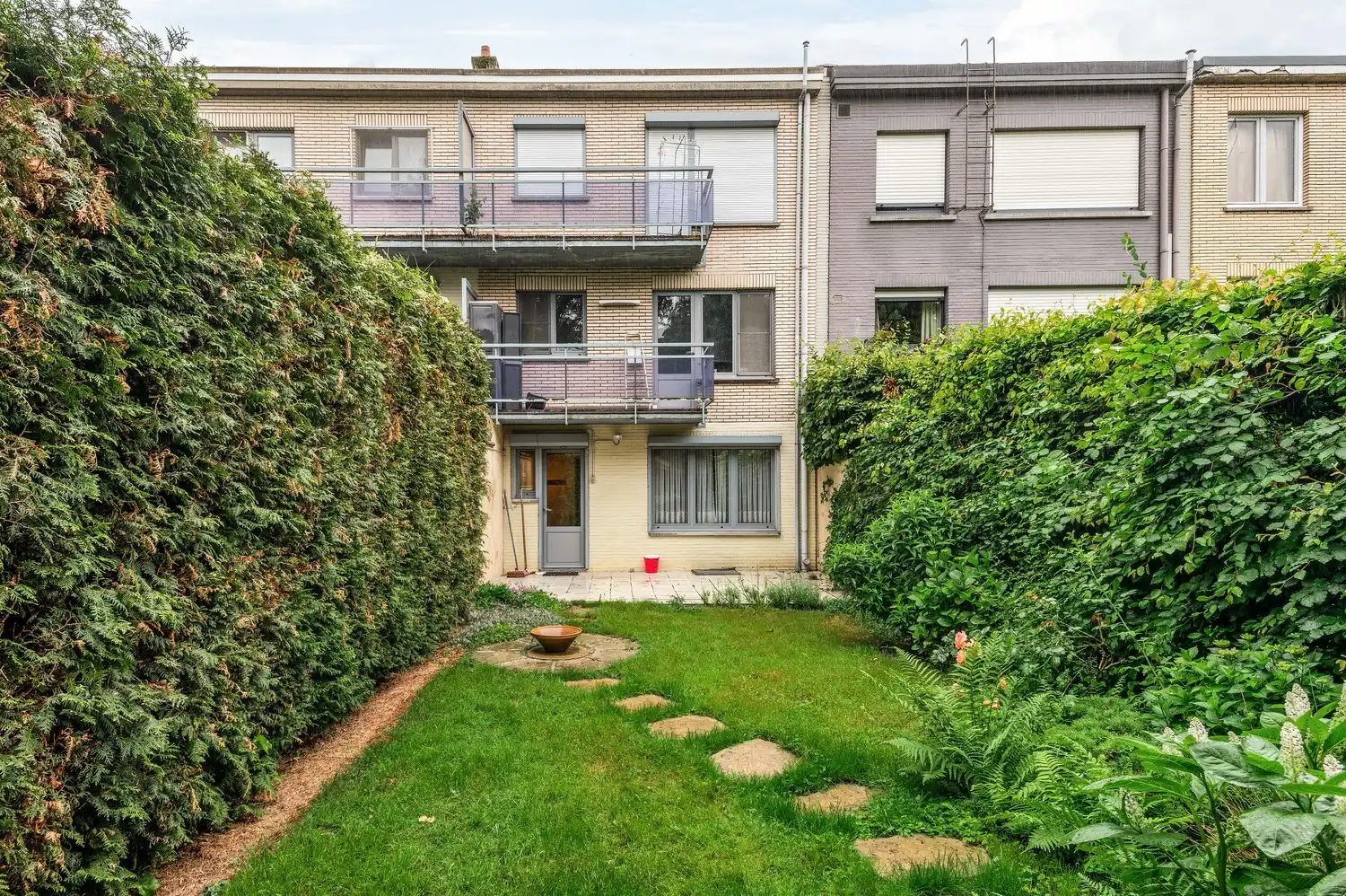 Instapklaar gelijkvloers appartement met zonnige tuin op rustige ligging in Deurne. foto 9