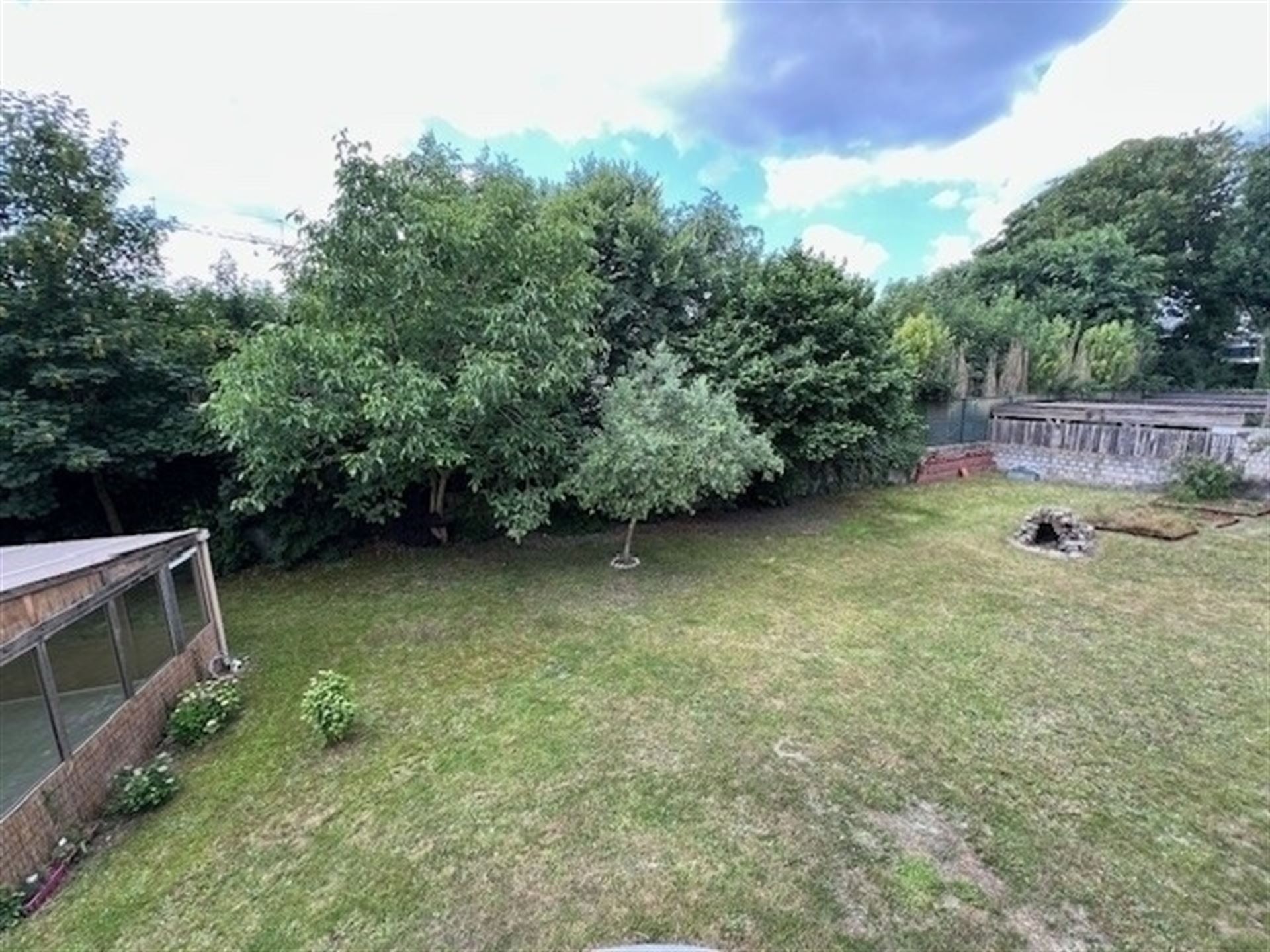 Karakterwoning met 5 slpks, autostaanplaats en grote tuin! foto 27