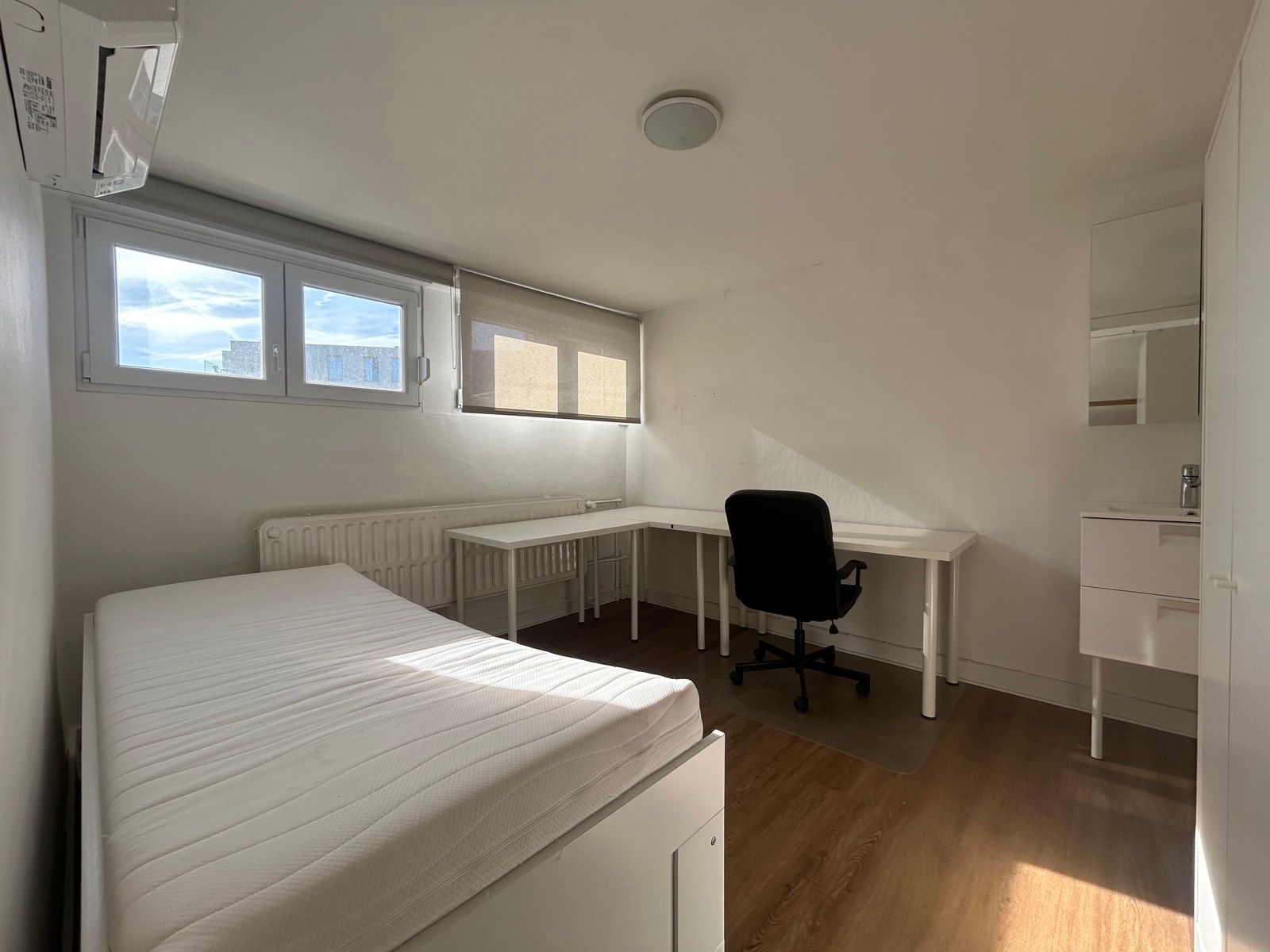 Prachtige woning met grote tuin foto 15