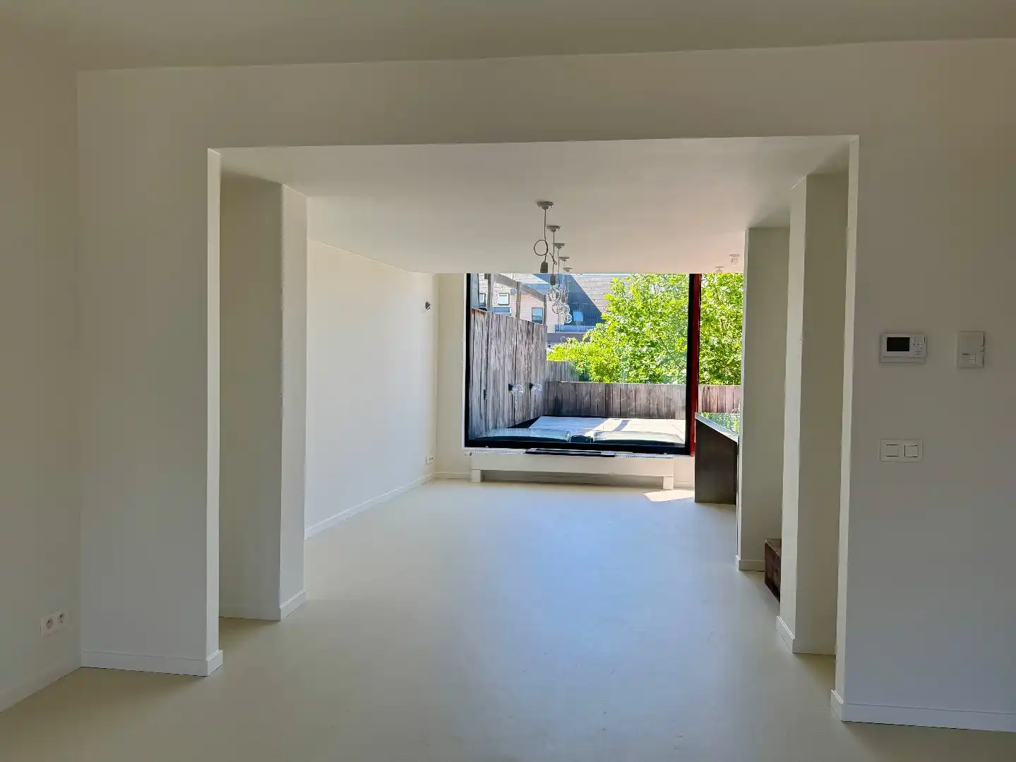 TE HUUR - Op zoek naar een ruim appartement in hartje Merchtem? Welkom Home! foto 12