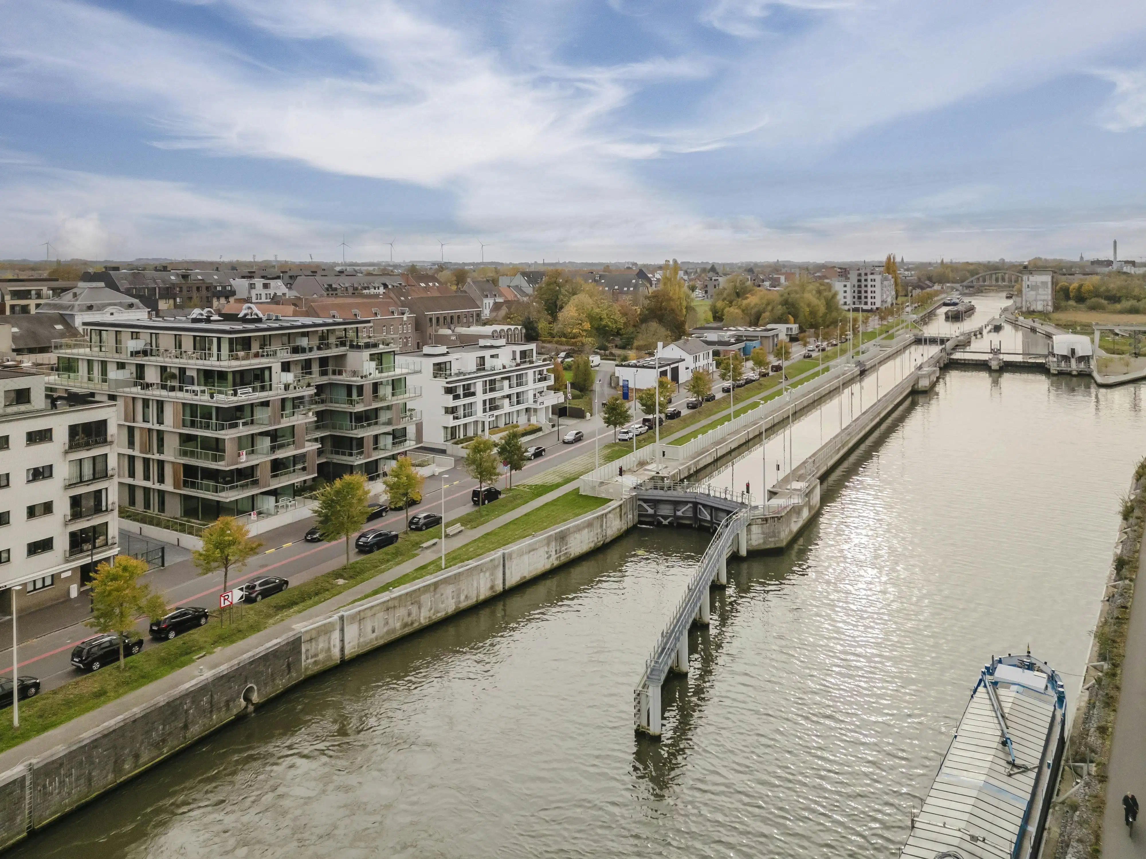 3-slaapkamerappartement te koop aan het water te Harelbeke foto 13