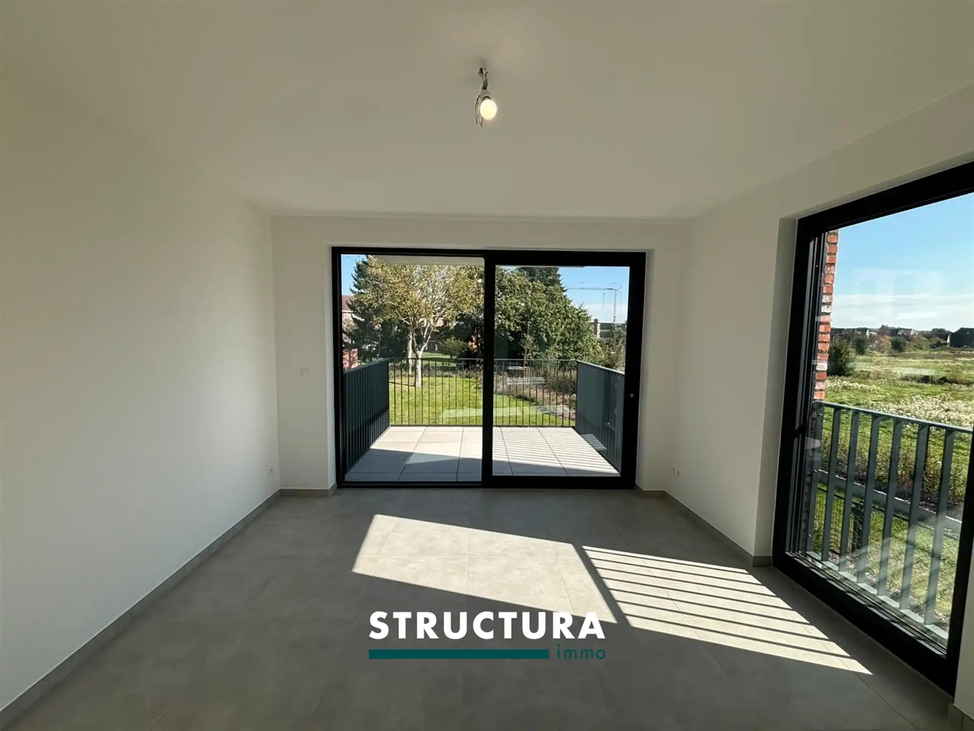 Luxe, nieuwbouw appartement vlakbij het centrum! foto 12