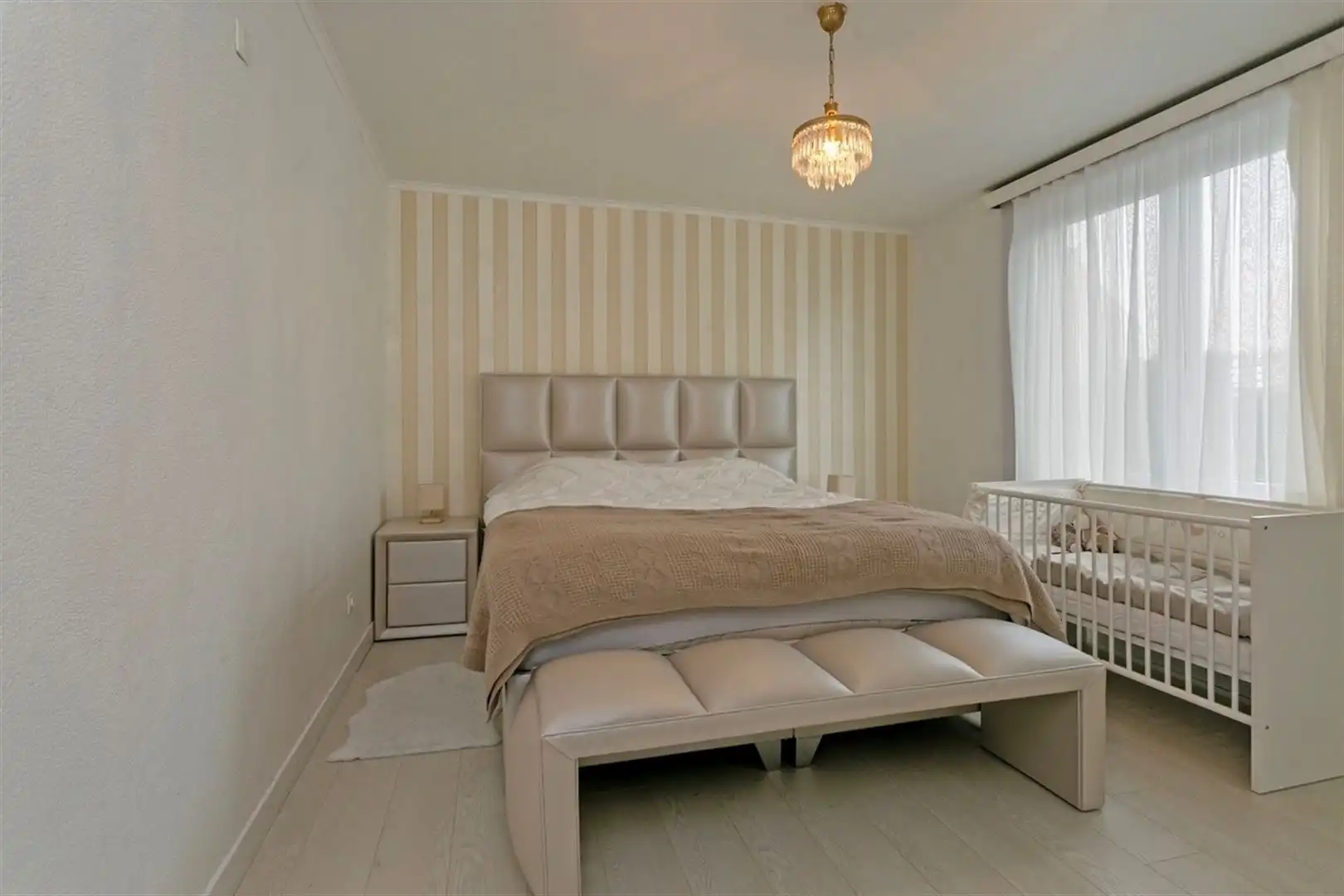 Knusse starterswoning centrum Bevere-Oudenaarde foto 19