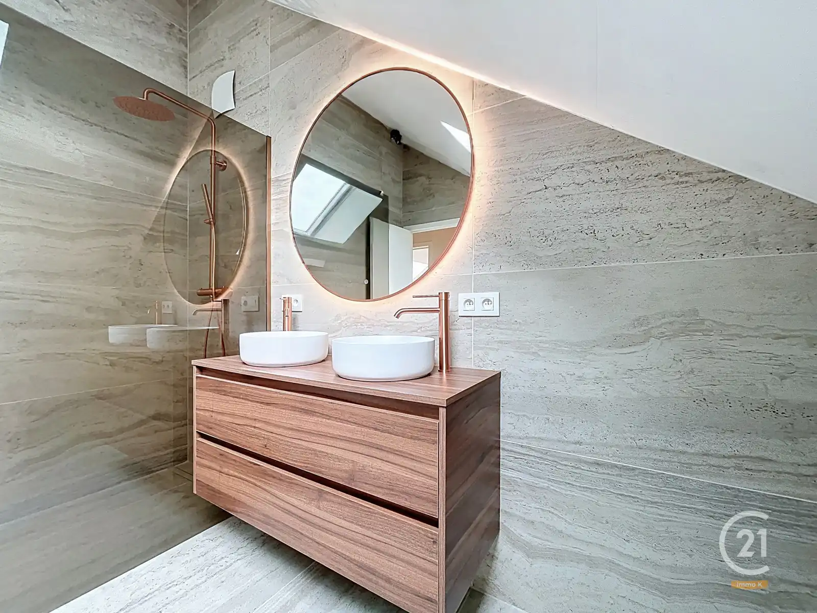 Nieuwbouw duplex met 4 slpks, terras, tuin en staanplaats foto 20