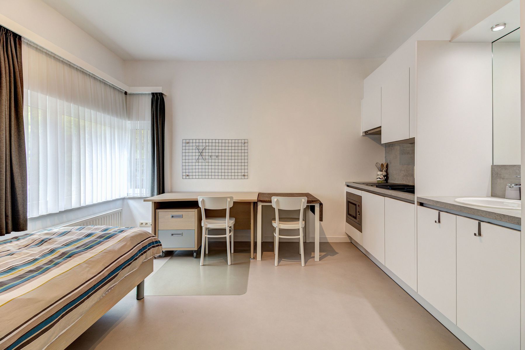 Studentenkamer met eigen keuken, nabij Campus Arenberg, Heverlee foto {{pictureIndex}}