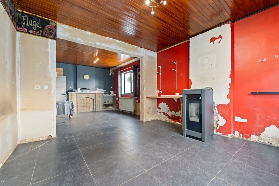 TE RENOVEREN GEZINSWONING MET GARAGE GARAGE IN VLIERMAAL foto 8