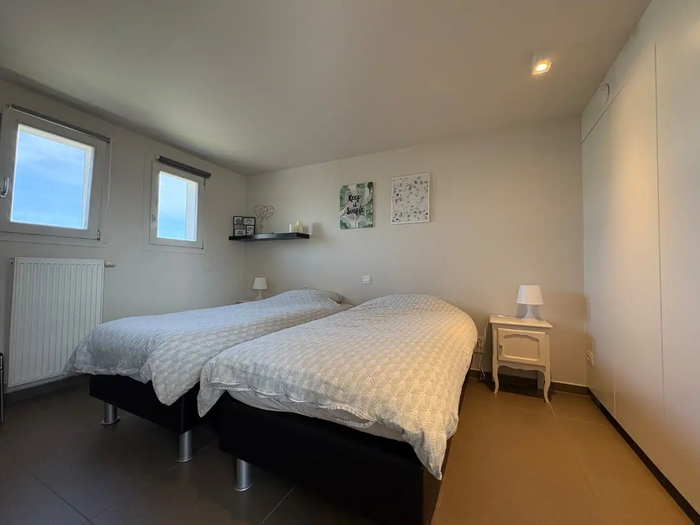 Te koop: hip en lichtrijk vakantiehuis in groen en rustig domein foto 11