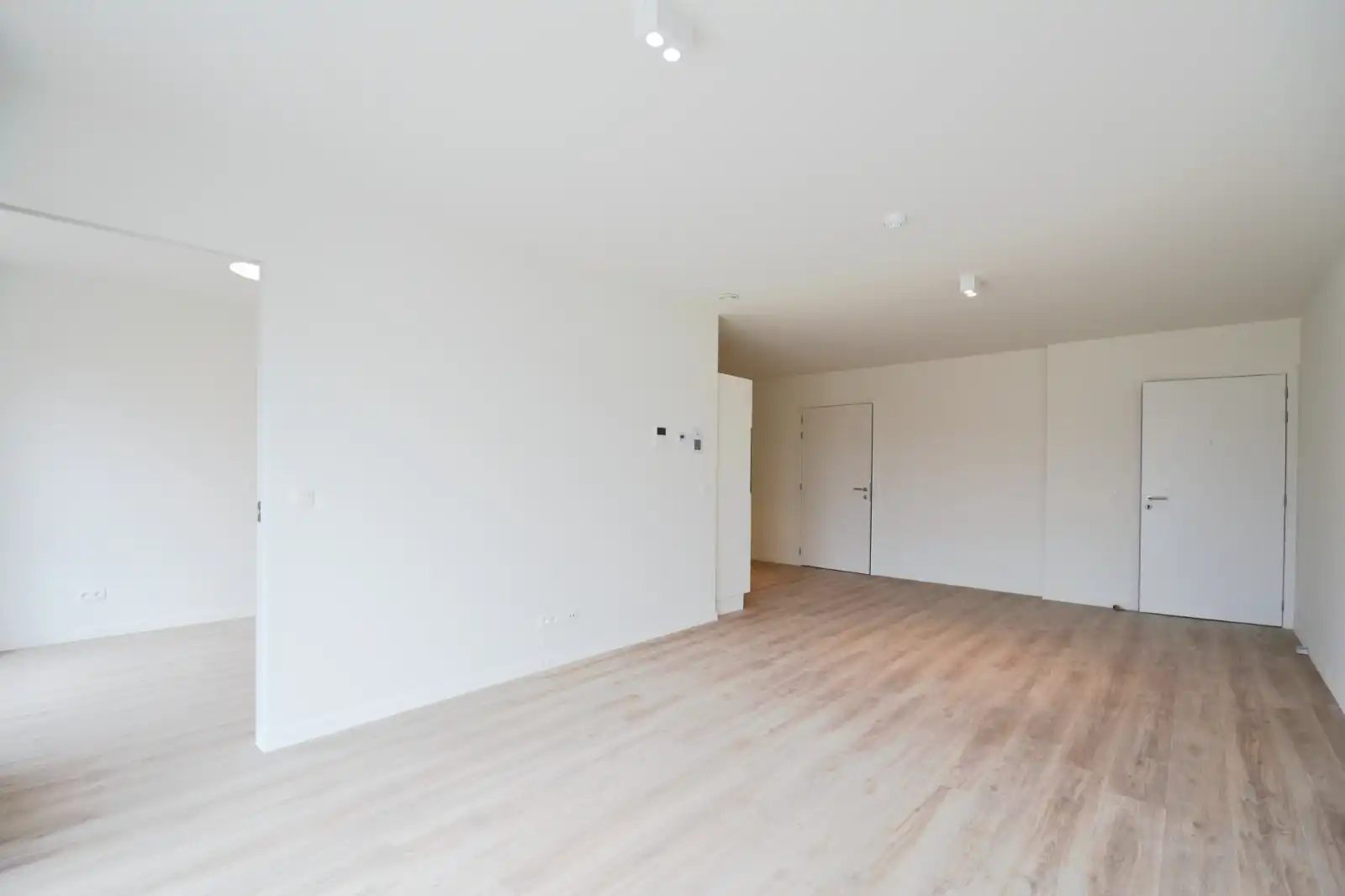 Éénkamerige assistentieflat in Izegem! foto 4