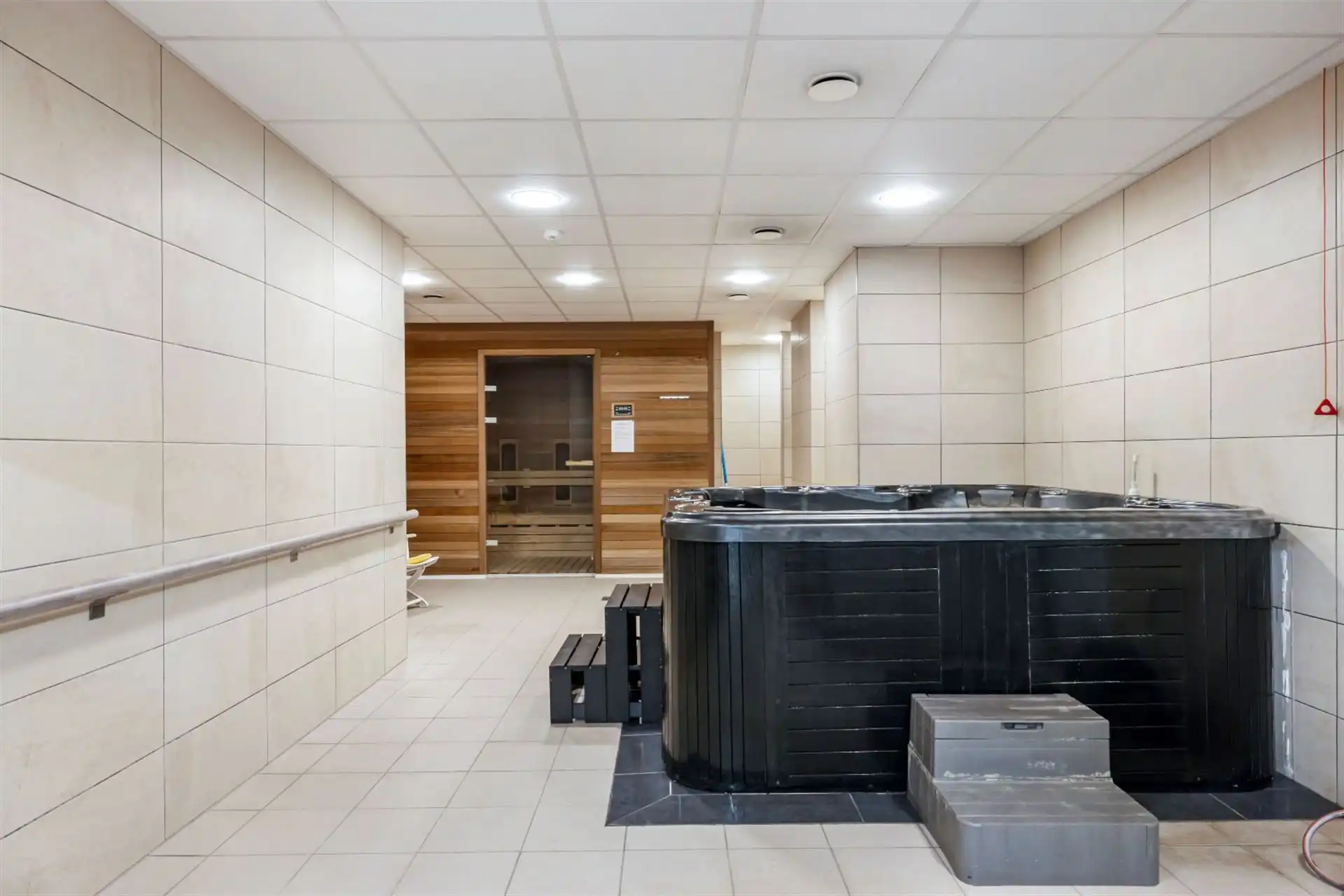 SERVICEFLAT - HOF TER CLIPSEN ideale investering! foto 16