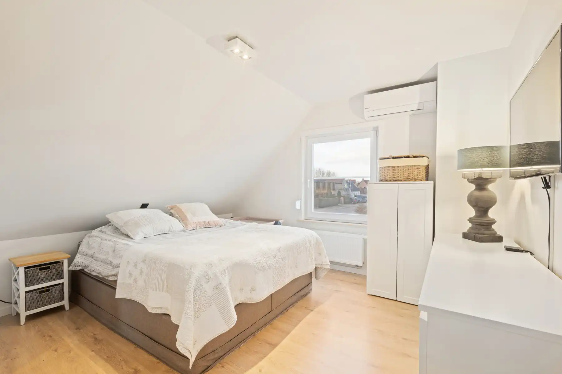 Energiezuinige gezinswoning met grote zuidgerichte tuin in Lochristi foto 14