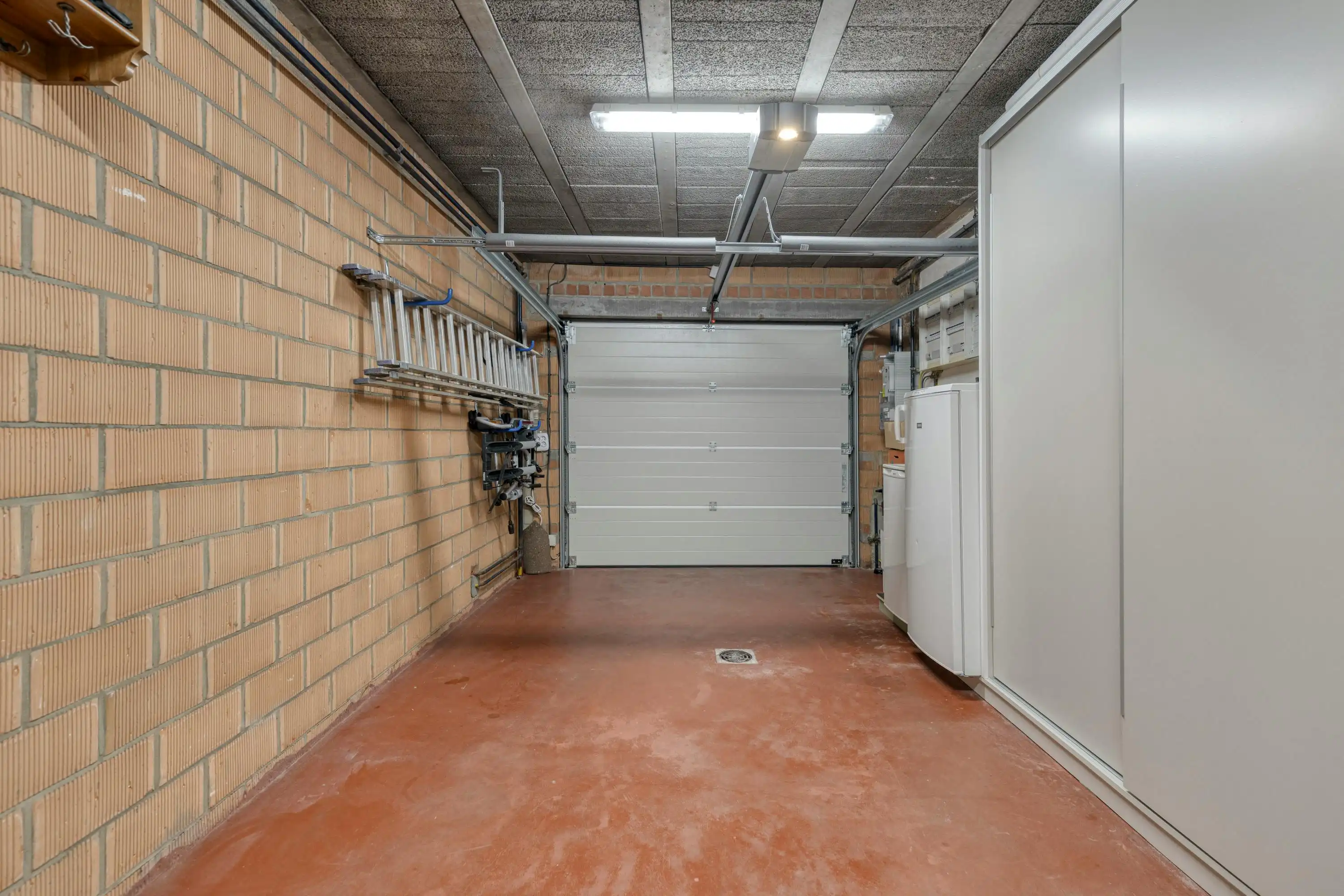 Verrassend ruim, polyvalent huis met 5 slaapkamers te Sint-Kruis foto 14
