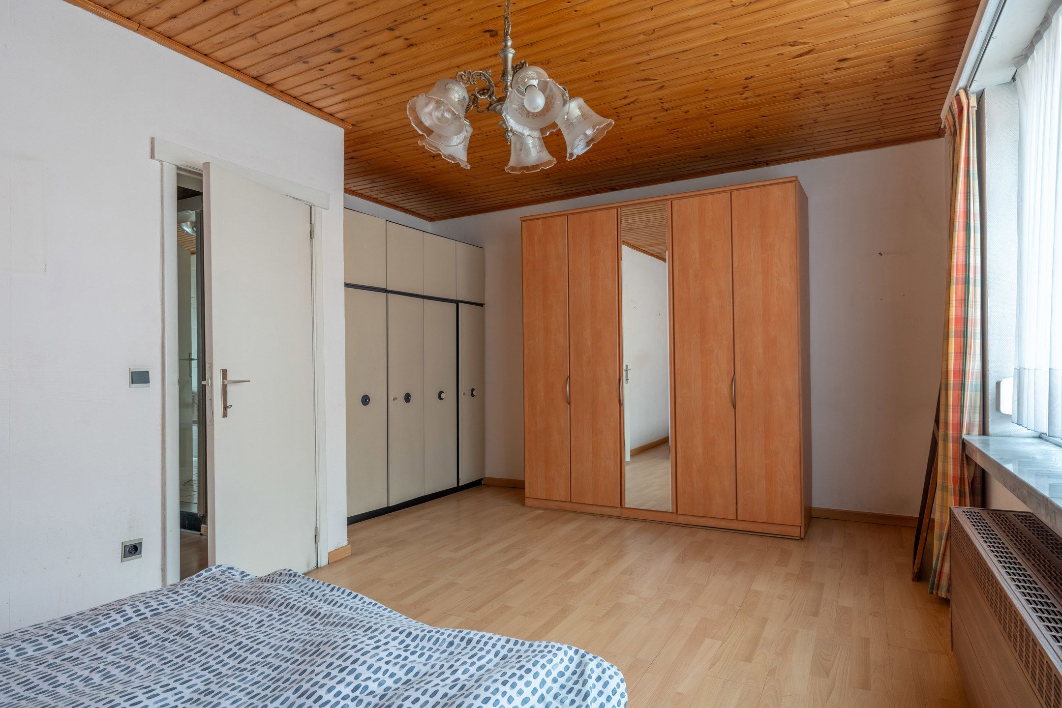 Te renoveren woning met toffe tuin en garage in het centrum foto 21