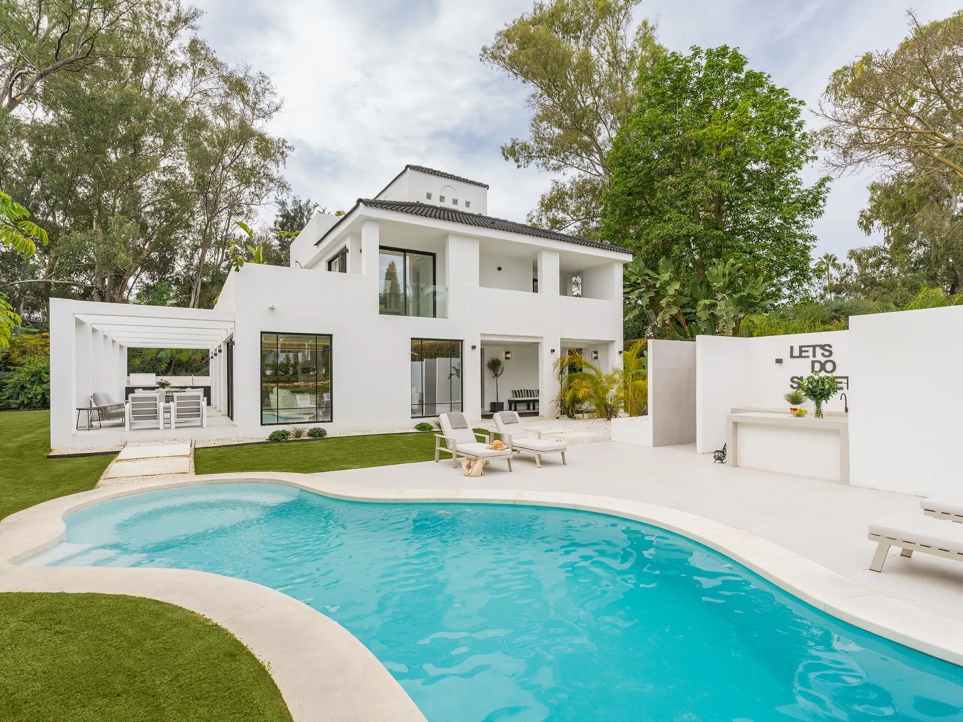 Prachtige moderne luxe villa in Marbella: een oase van verfijning en comfort foto 28