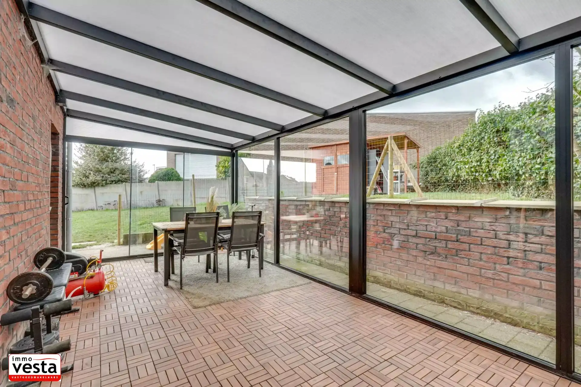 Huis met moderne voorzieningen foto 31