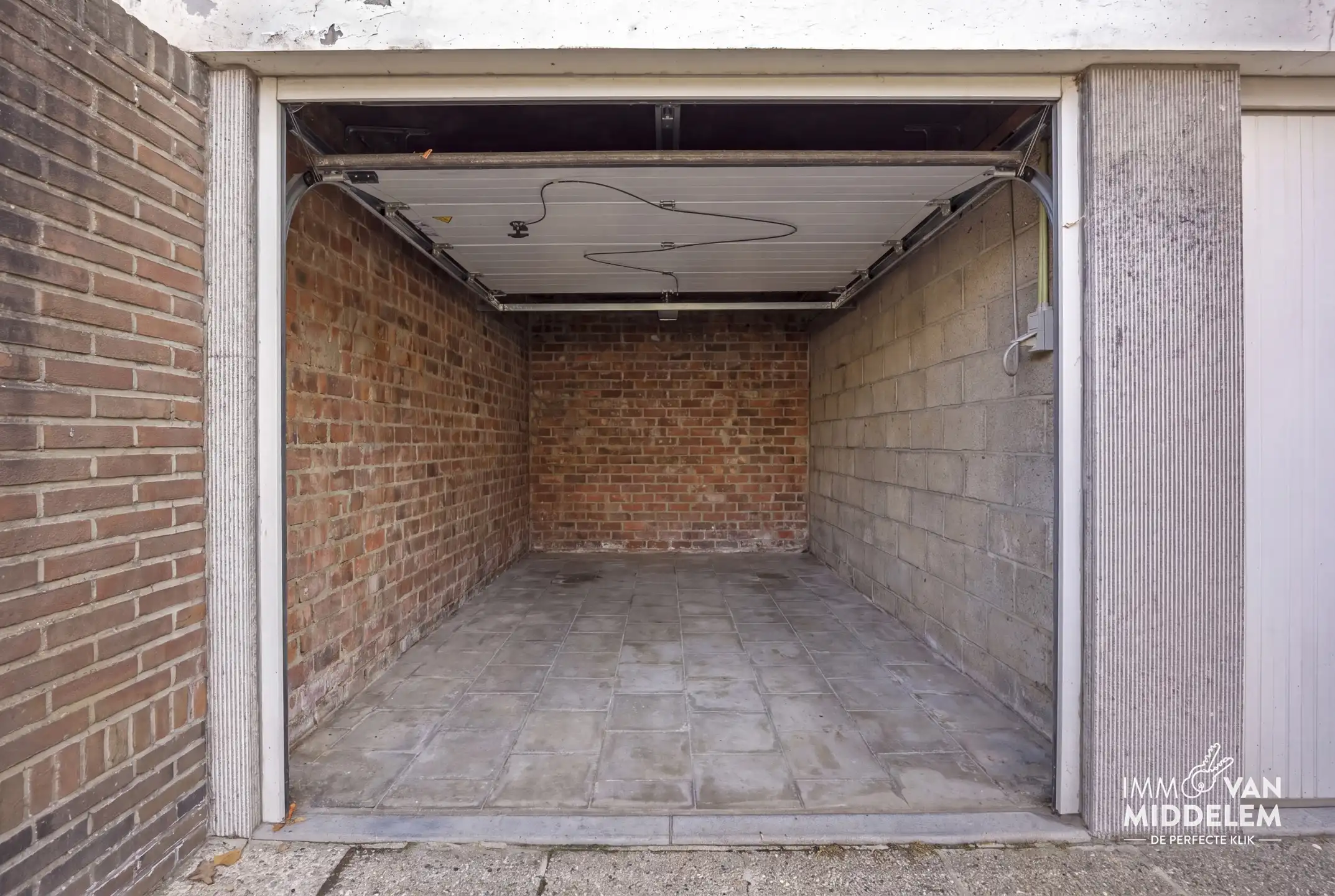 INSTAPKLAAR 2-SLAAPKAMER APPARTEMENT MET TUIN EN GARAGE foto 15