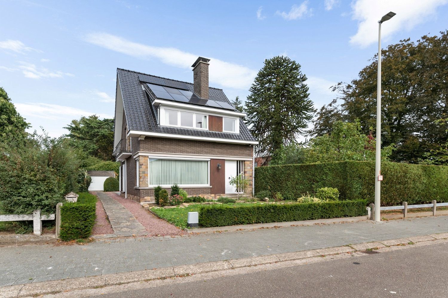 ()=>{if(producerUpdateValueVersion(node),producerAccessed(node),node.value===ERRORED)throw node.error;return node.value} Kloosterstraat 25 - 2520 Emblem