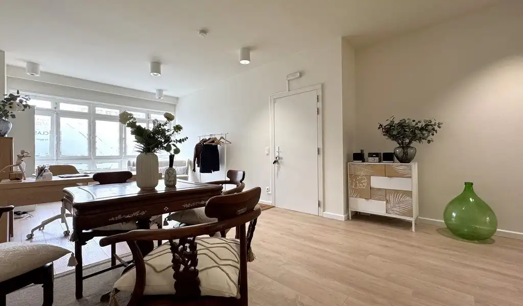 Gelijkvloers kantoor te huur nabij het centraal station Antwerpen foto 3