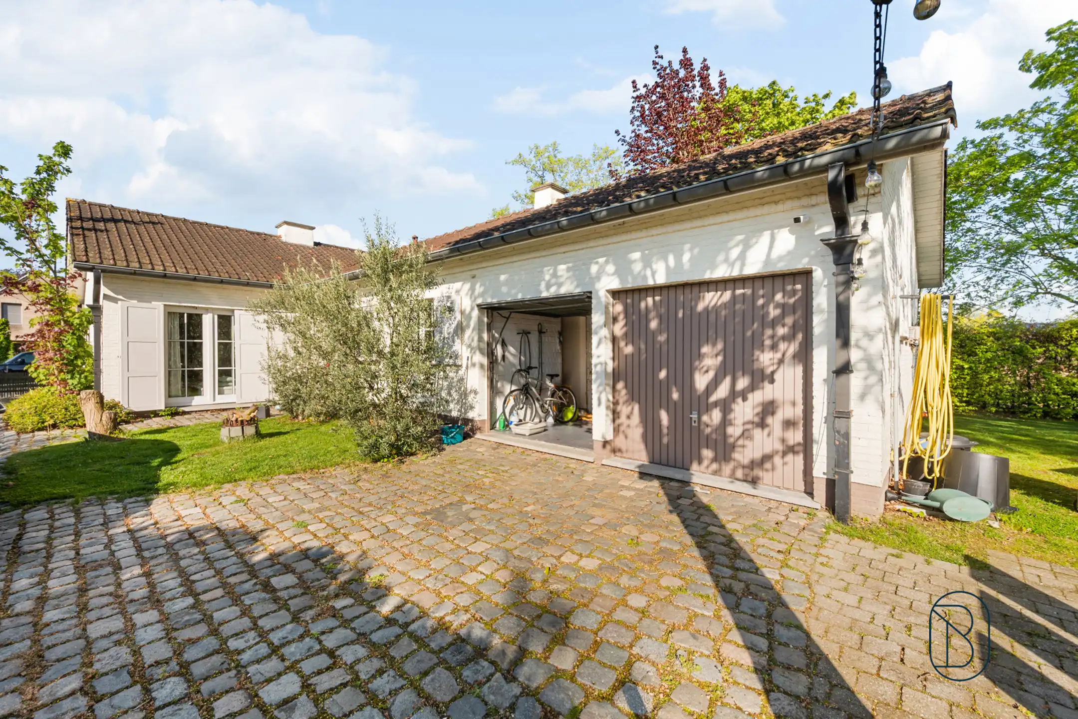 Topgelegen charmante bungalow met potentieel.  foto 4