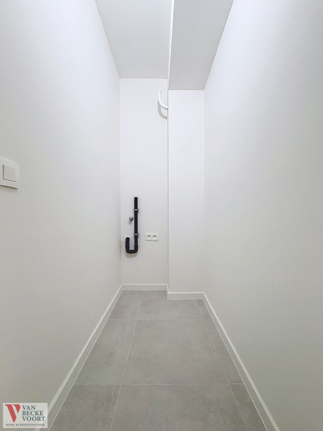 Stijlvol gerenoveerd appartement met 2 slaapkamers en terras foto 13