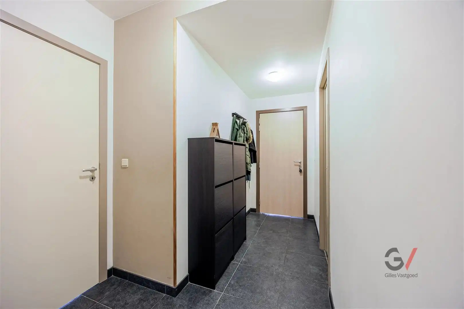 Appartement, incl. autostaanplaats en ruim terras foto 7