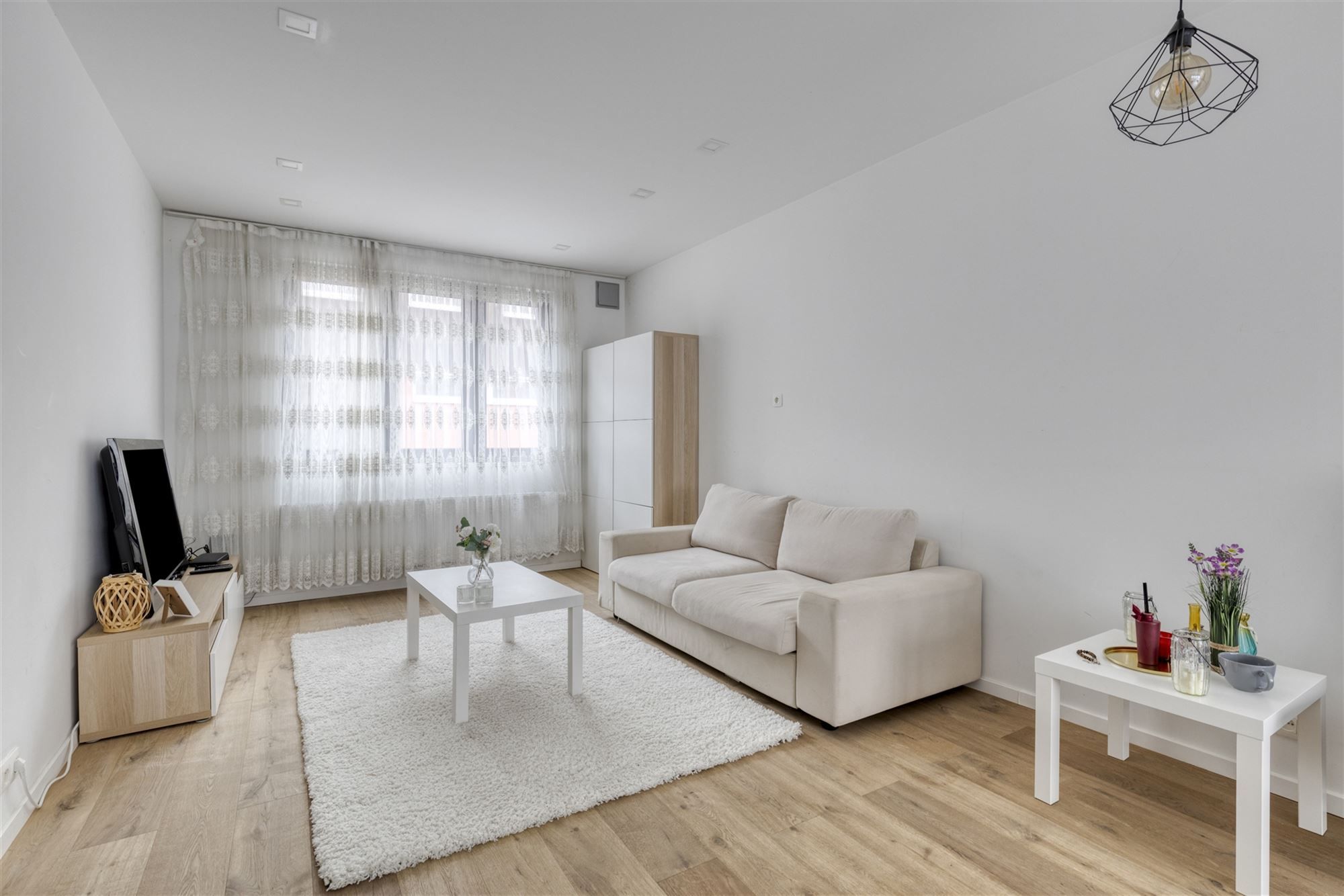 Gerenoveerd en leuk huis met 3 slaapkamers foto 5