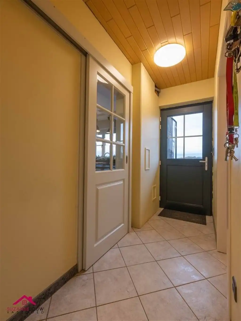 Verrassend ruime en gezellige, instapklare vrijstaande woning met paardenstal foto 22