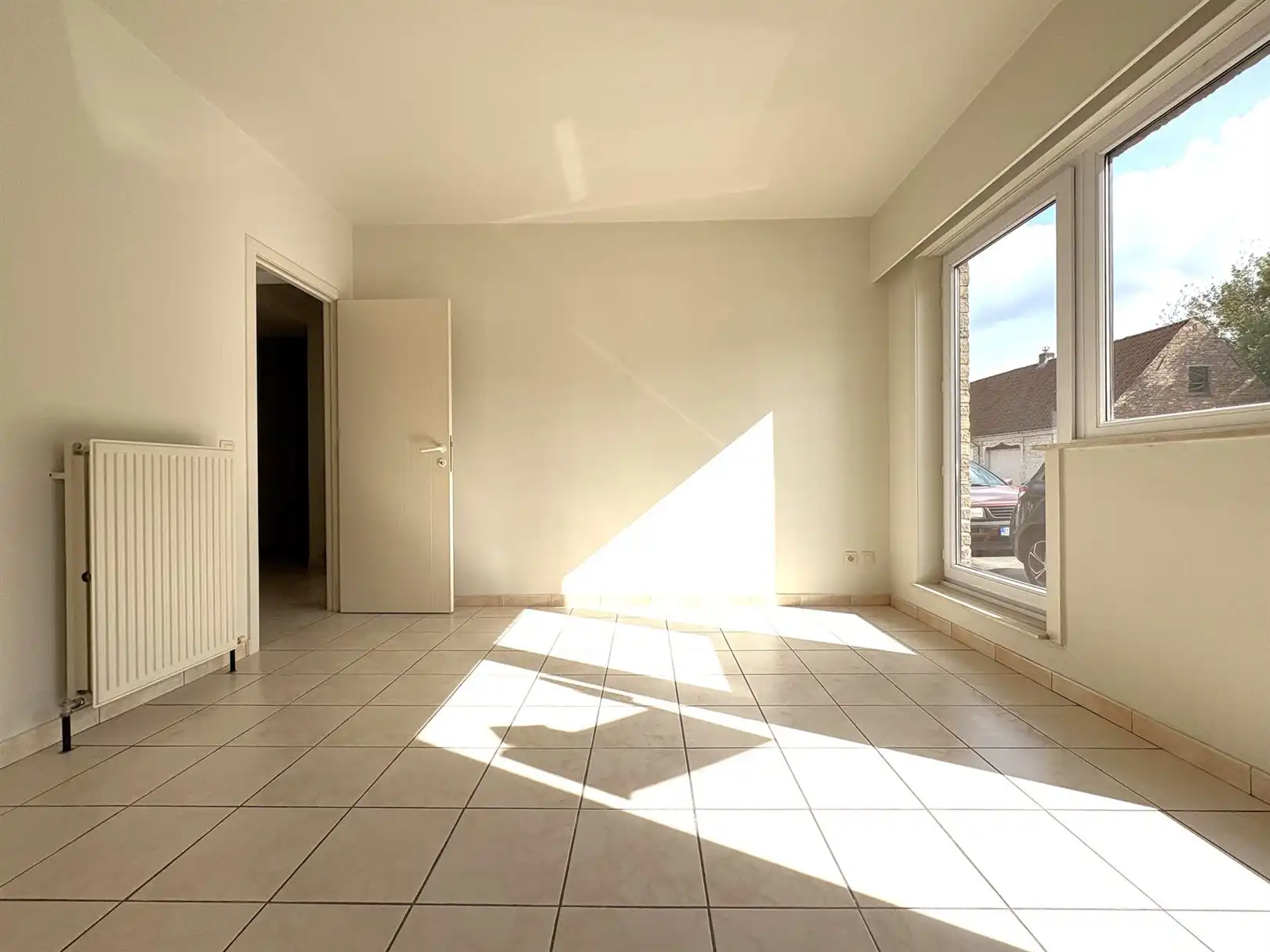 Volledig gerenoveerd gelijkvloers appartement foto 14