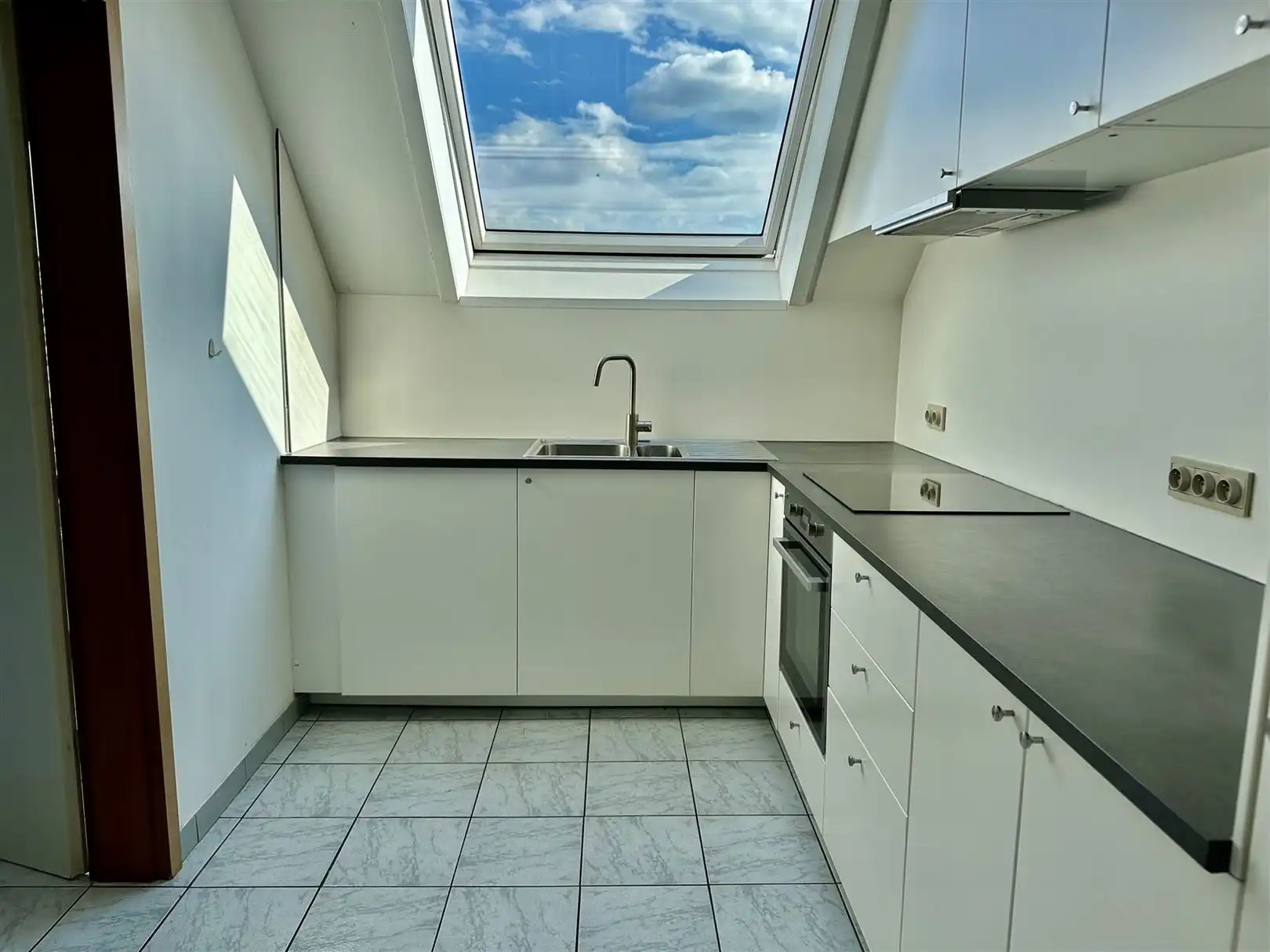 Appartement TE HUUR nabij station Oudenaarde  foto 5