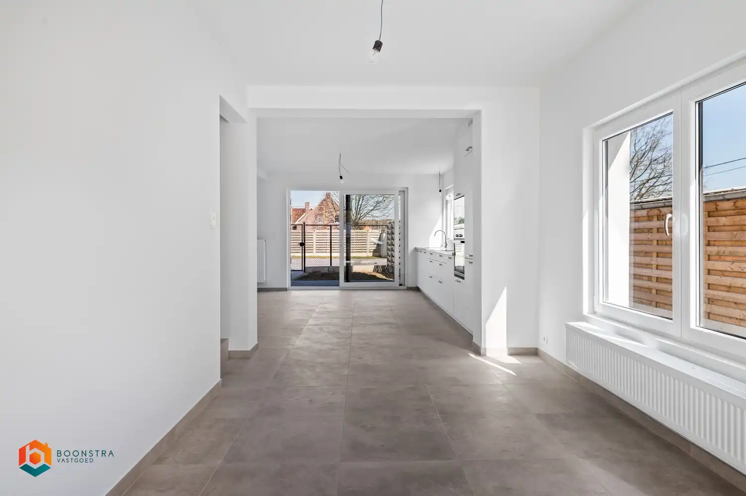 Gerenoveerde woning met 3 slpkrs foto 4