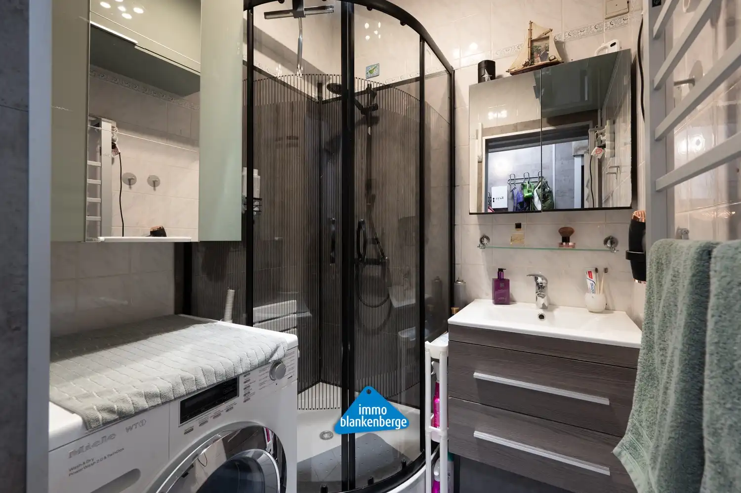 Mooie gemeubelde studio met slaaphoek in Residentie Strand op de Zeedijk foto 13