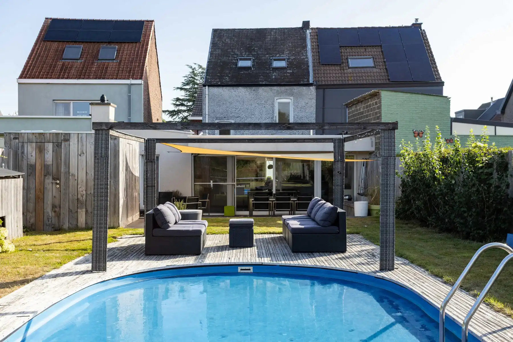 Instapklare woning met 3 slaapkamers en zwembad! foto 35