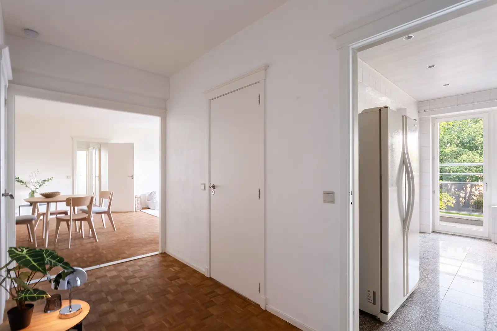 Ruim appartement met 4 slaapkamers, 2 badkamers en terras foto 10