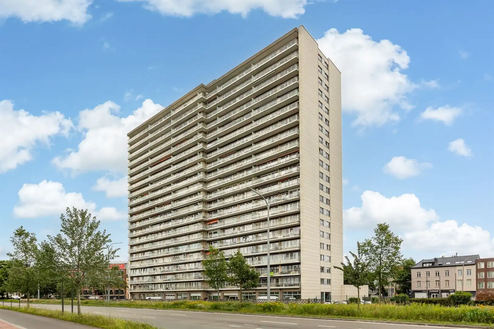 Wonen op het Zuid, met de stad aan je voeten foto {{pictureIndex}}