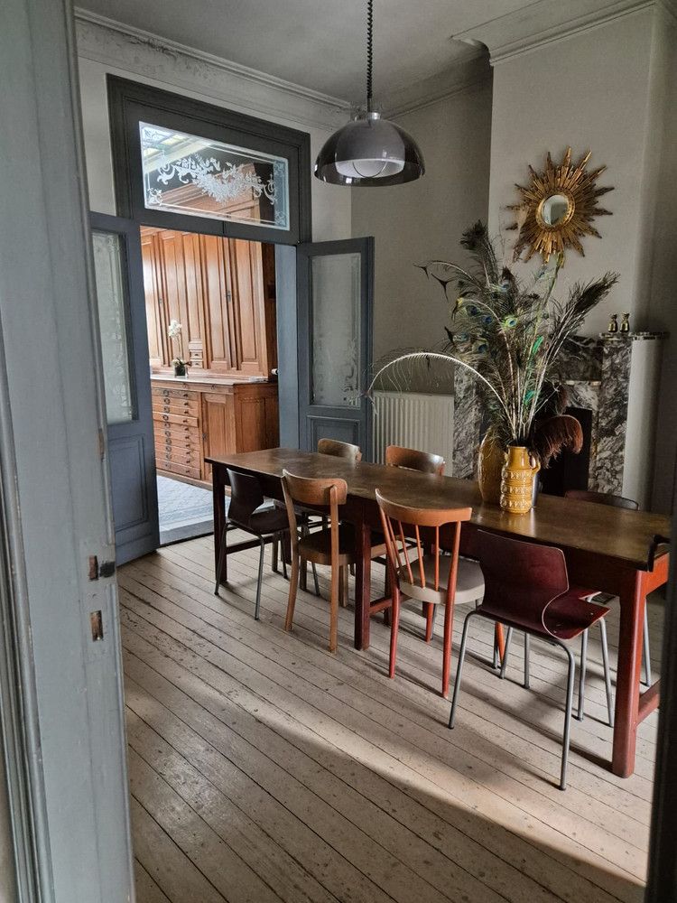 Karaktervolle gezinswoning (5-slpk) van 205 m² met tuin vlakbij het Boekenbergpark foto 3