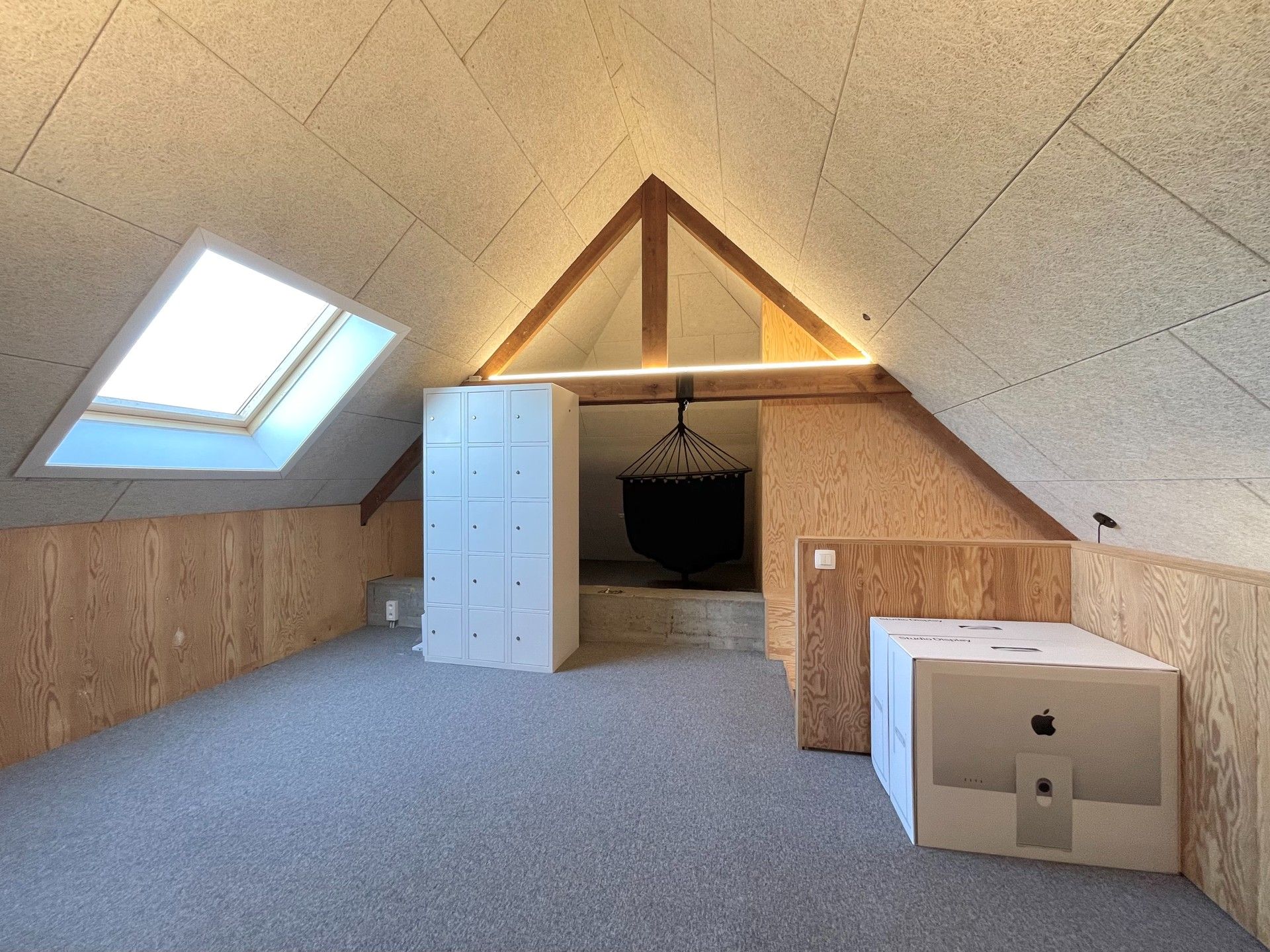 RUIME WONING MET 5 KAMERS & MULTIFUNCTIONEEL BIJGEBOUW foto 9