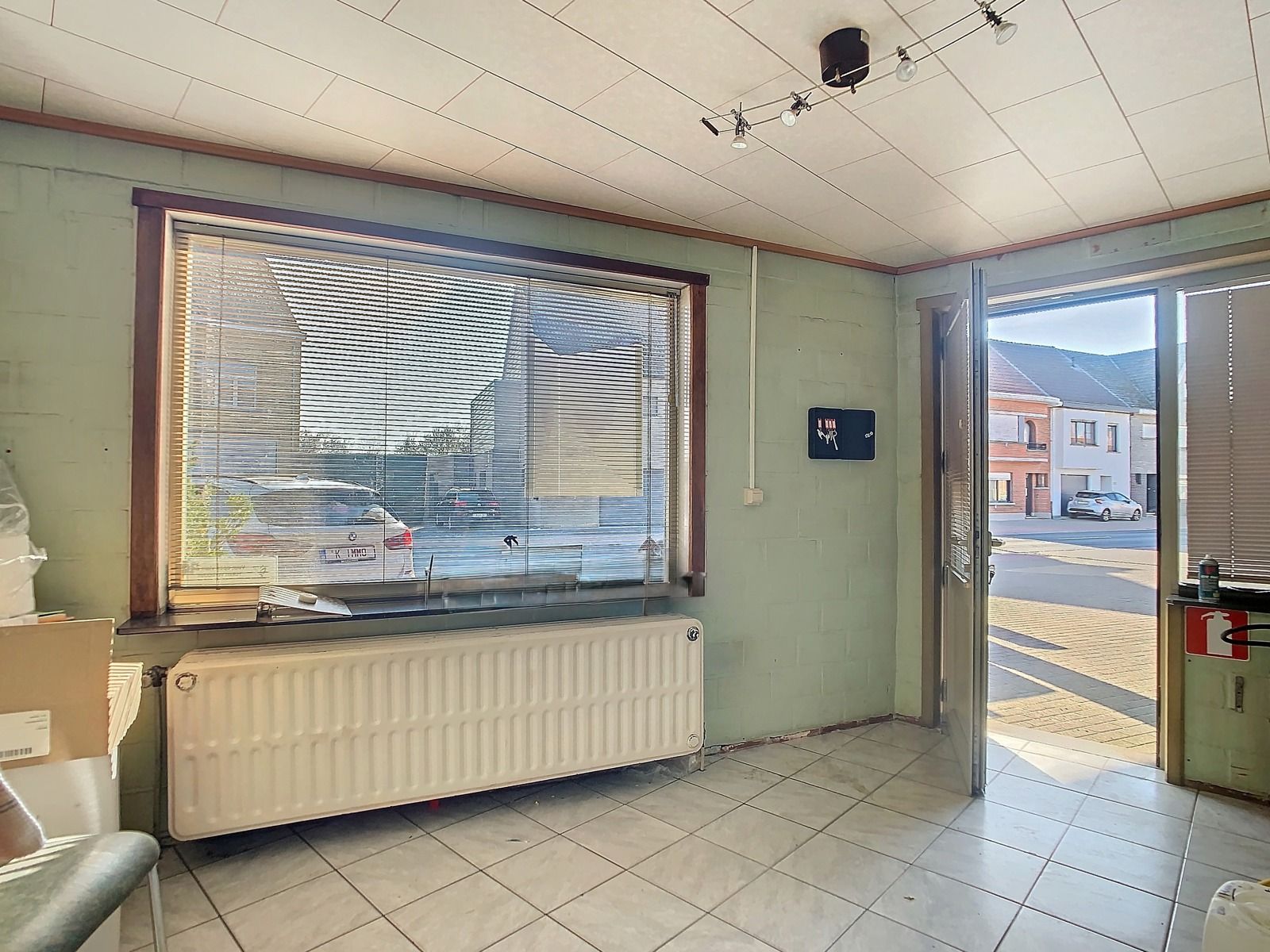 Ruime Woning met 3 SLPK, tuin, opslagruimte én magazijn! foto 20
