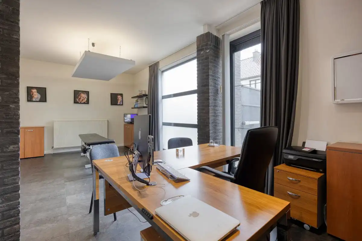 Karaktervolle viergevel woning op 24 are in Grimbergen – wonen en werken op toplocatie foto 48