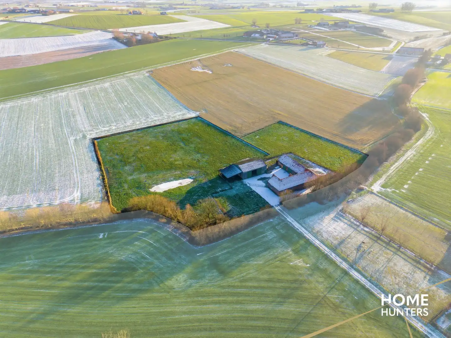Unieke te renoveren hoeve op 14.188 m² met adembenemend zicht op de Kemmelberg foto 10