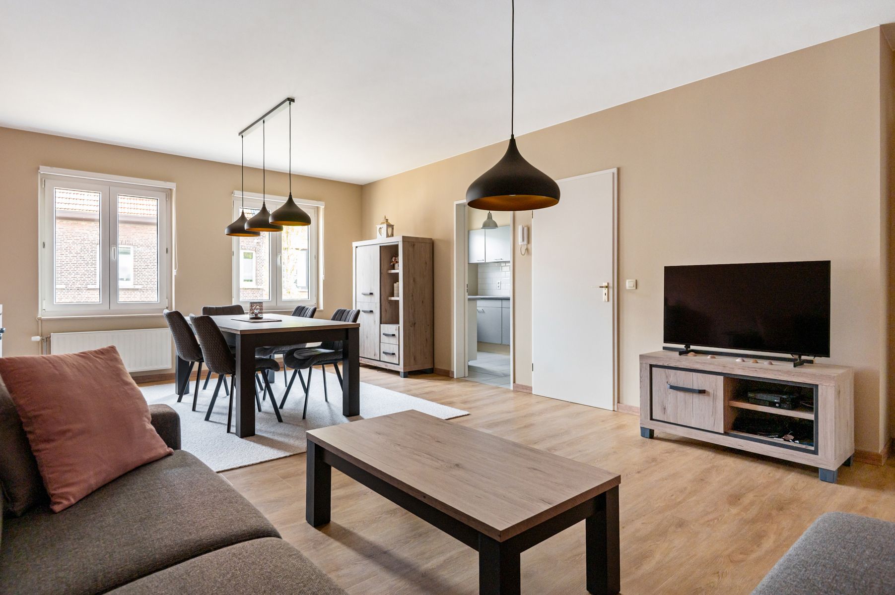 Goed onderhouden appartement met terrasje in rustige buurt foto {{pictureIndex}}
