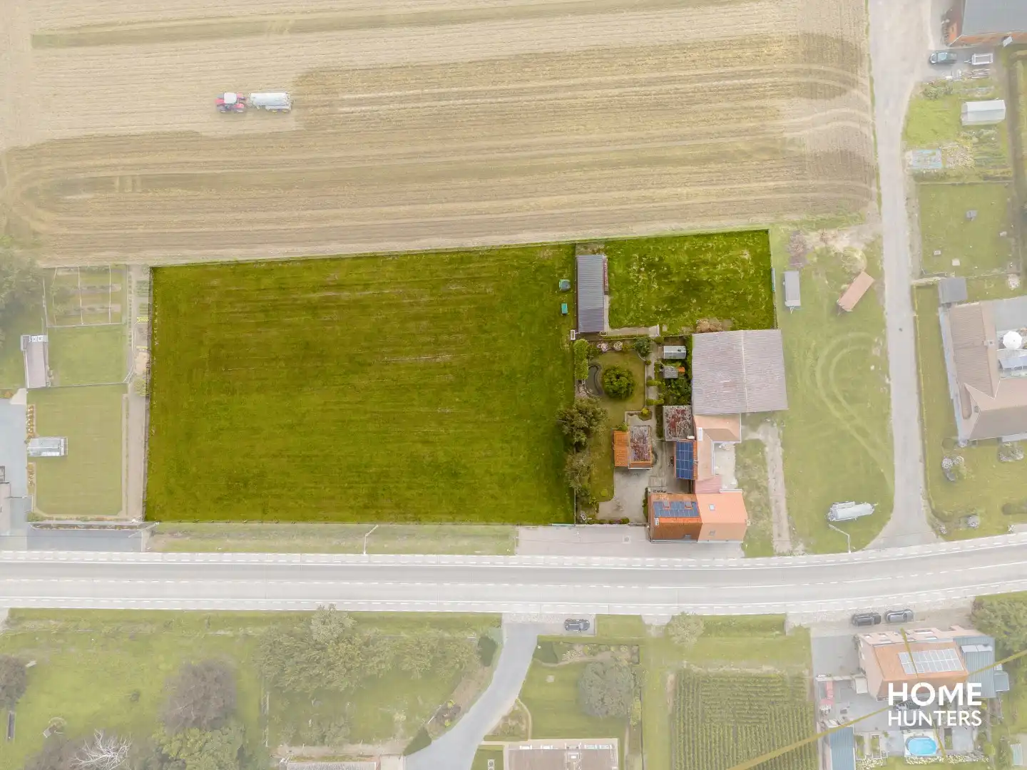 Charmante woning op een perceel van 4811 m² met paardenstallen, paddock en hooi opslagplaats foto 13